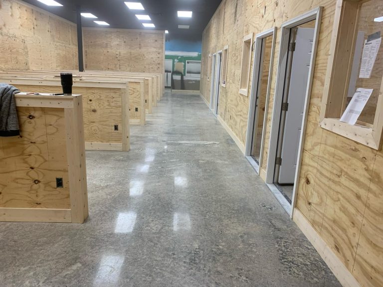 400-grit-commercial-polished-concrete-2.jpg
